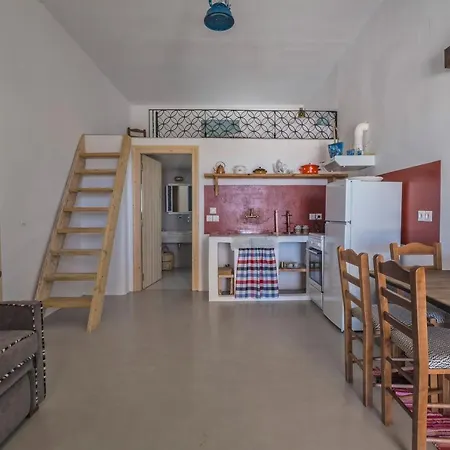 Ailouros Scenic Hébergement de vacances Schoinoussa