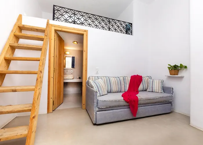 Ailouros Scenic Semesterbostad *