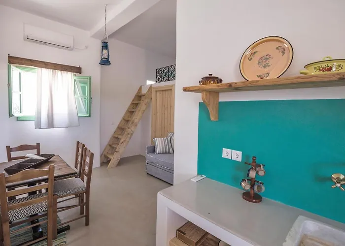 Ailouros Scenic Semesterbostad Schoinoussa