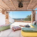 بيت للعطل Ailouros Scenic Schoinoussa