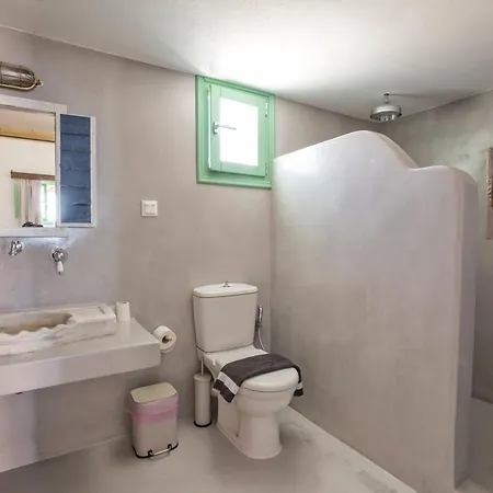 Holiday home Ailouros Scenic