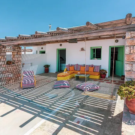 Ailouros Scenic Holiday home *