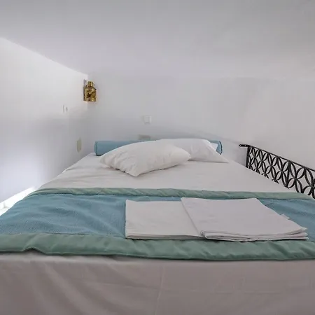 Holiday home Ailouros Scenic *