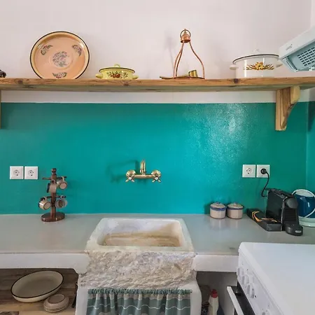 Holiday home Ailouros Scenic