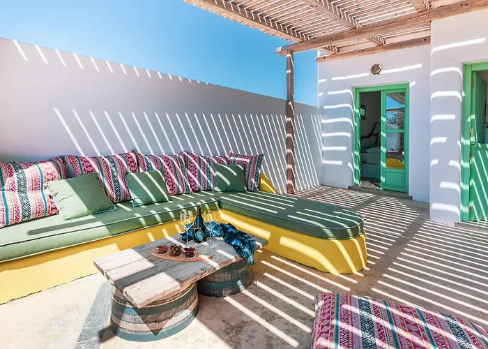 Ailouros Scenic Schoinoussa