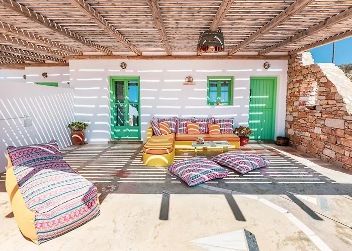 بيت للعطل Ailouros Scenic Schoinoussa