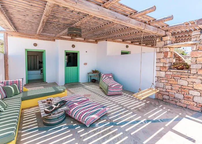 Ailouros Scenic بيت للعطل